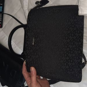 brand new DKNY PURSE  tagged at 288$